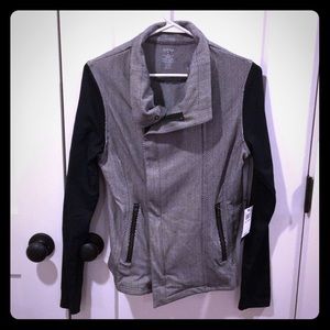 Zobha- Zip up jacket